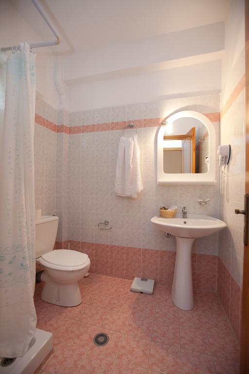 Yiouli Hotel Kokkino Nero Bilik gambar