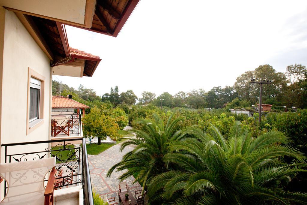 Yiouli Hotel Kokkino Nero Luaran gambar